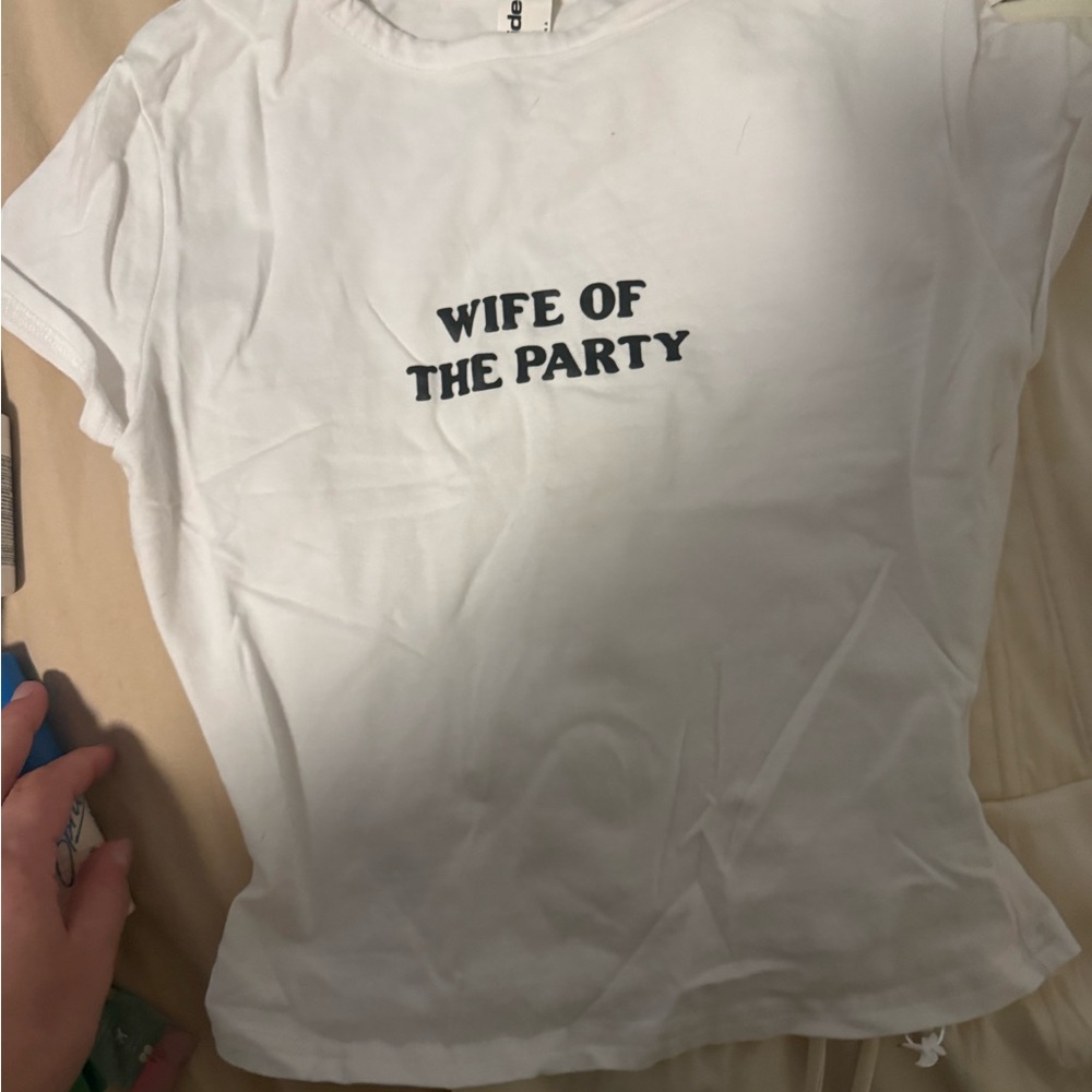 White 'Wife of the Party' T-Shirt